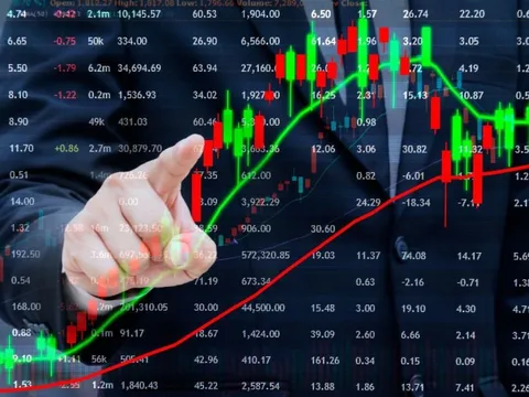 VN-Index chốt tuần đầu năm mới ở mức cao kỷ lục