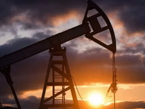 Không phải Nga hay Venezuela, Trung Quốc đang săn đón dầu giá rẻ từ một quốc gia châu Á, chiết khấu 10 USD/thùng