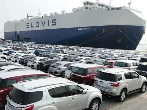 Việt Nam nhập ô tô nhiều nhất từ trước đến nay