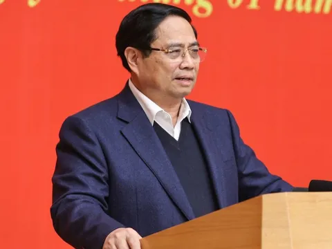 Thủ tướng: Tiếp tục sắp xếp, tinh gọn tổ chức bộ máy ở Trung ương và địa phương