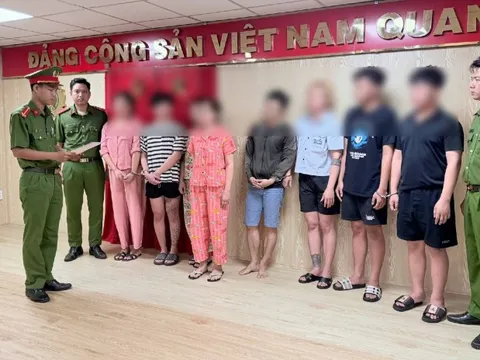 Kiểm tra 4 cơ sở massage ở Bùi Viện, Đề Thám, Phạm Ngũ Lão, phát hiện "bí mật" của người phụ nữ 54 tuổi