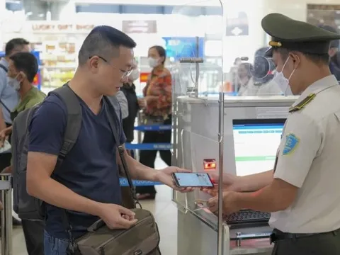 Nhiều người bất ngờ bị tạm hoãn xuất nhập cảnh, đây là cách kiểm tra nợ thuế nhanh chóng!