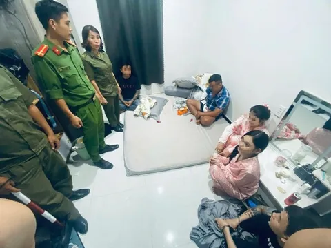 Bắt Đặng Thị Hồng Thi và Phan Thị Hải Yến cùng SN 2006
