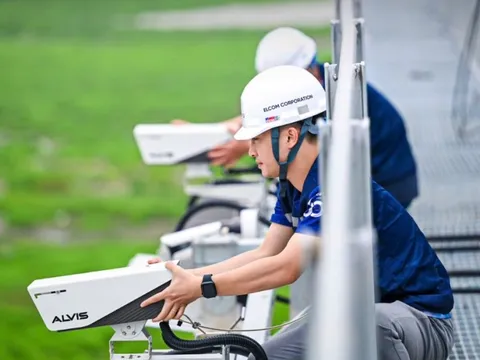 Vì đâu một cổ phiếu công nghệ viễn thông bứt phá vượt đỉnh lịch sử?