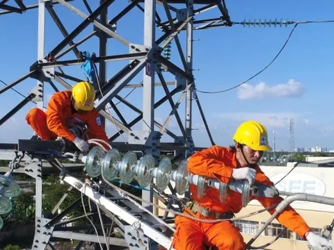 Thủ tướng: Tuyệt đối không để thiếu điện trong bất cứ tình huống nào