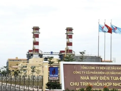 Doanh nghiệp ngành điện lãi khủng, thu nhập nhân viên tăng mạnh