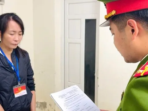 Khởi tố giám đốc doanh nghiệp chuyên cung cấp thực phẩm trôi nổi cho trường học