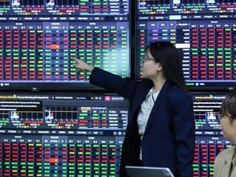 Loạt công ty chứng khoán báo lãi kỷ lục năm 2025