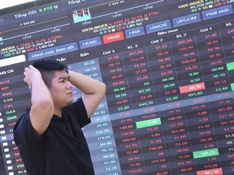 Một cổ phiếu chứng khoán khớp lệnh kỷ lục, hơn 7% công ty "đổi chủ" sau công bố BCTC quý 4