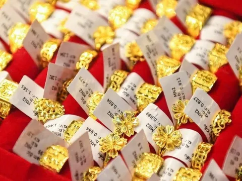 Sáng 22/1: Giá vàng thế giới và trong nước đồng loạt giảm mạnh