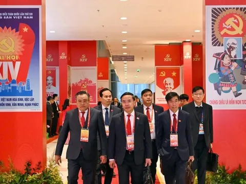 Hình ảnh đại biểu dự ngày làm việc thứ tư Đại hội XIV của Đảng