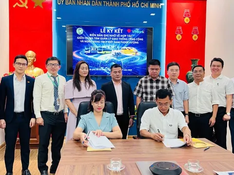 VPBank đưa ‘Chạm & đi’ đến hàng triệu chuyến giao thông công cộng TP.HCM