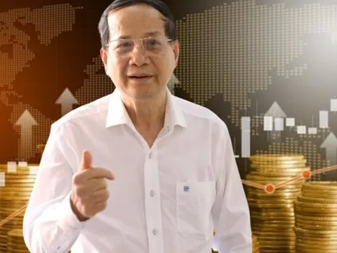 Giá vàng tiến sát mốc 5.000 USD/ounce, chuyên gia khuyến nghị nóng "không nên bán toàn bộ vàng"