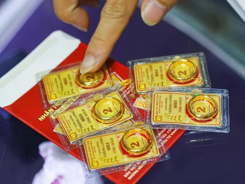 Báo cáo Thường trực Chính phủ việc lập sàn giao dịch vàng quốc gia trong tháng 1