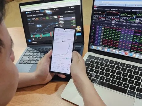 VN-Index ngắt chuỗi tăng mạnh, nhà đầu tư lo khi “đu đỉnh" cổ phiếu vốn hóa lớn