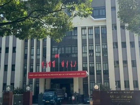 Kết luận của Sở Tài chính Đắk Lắk về việc 5 cán bộ xin nghỉ việc, chuyển công tác