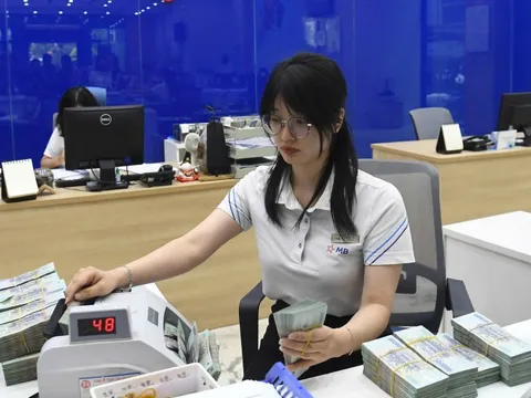 Nhiều ngân hàng công bố lợi nhuận tỉ đô