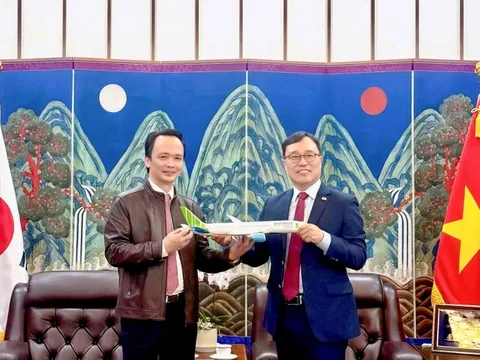 NÓNG: Ông Trịnh Văn Quyết tái xuất