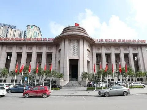 Cập nhật thị trường tiền tệ: Tỷ giá USD đồng loạt giảm, lãi suất LNH bật tăng, NHNN bơm mạnh thanh khoản VND