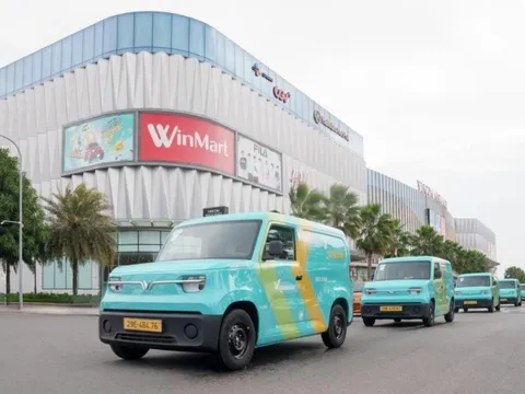 Hãng taxi Xanh SM của tỷ phú Phạm Nhật Vượng lại tăng vốn lên gần 40.000 tỷ đồng, gấp 13 lần thời điểm thành lập