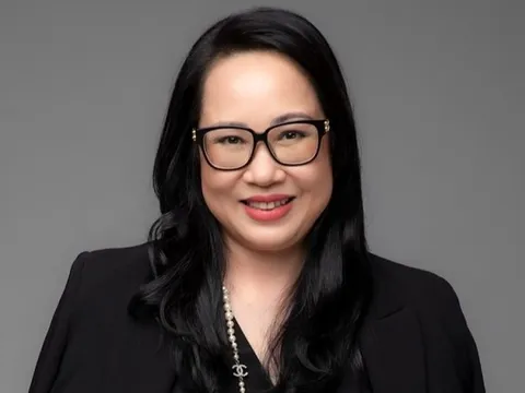 Người phụ nữ U60 gốc Hải Phòng nhận lương 3,4 tỷ đồng/năm, vực dậy đế chế truyền thông nghìn tỷ bên bờ vực thẳm