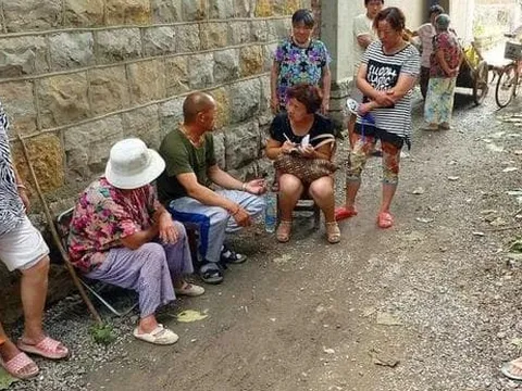 Bỏ 1,3 tỷ về quê xây nhà, ở chưa tròn một tuần người đàn ông lặng lẽ khóa cửa rời đi vì câu nói này