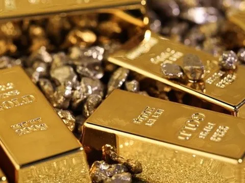 Giá vàng thế giới tiếp tục tăng mạnh, vượt 5.000 USD/ounce