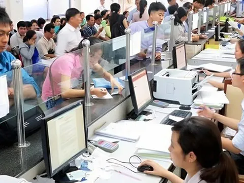 Những cán bộ công chức nào được hưởng trợ cấp 10 tháng lương cơ sở?