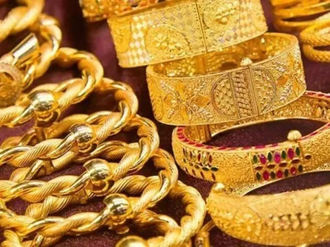 Tối 5/3, giá vàng giảm mạnh sau thông tin mới về kinh tế Mỹ