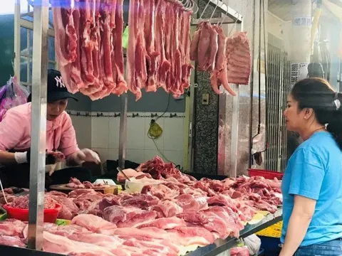 Giá thịt lợn đẩy CPI tháng 1 tăng