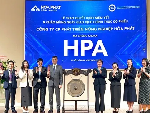 Tỉ phú thép Trần Đình Long: “Trở lại HoSE sau 19 năm, tôi rất xúc động”
