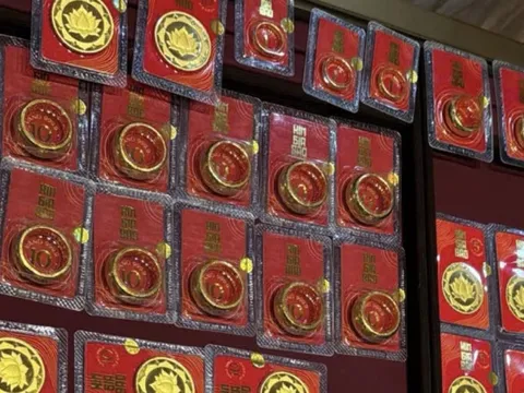Cuối ngày 5-2, giá vàng miếng SJC rớt tới 3 triệu đồng