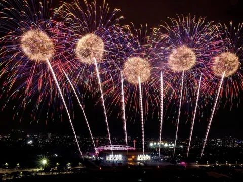 Chơi pháo hoa Tết: Nhà máy của Bộ Quốc Phòng cảnh báo tránh mức phạt 40 triệu đồng