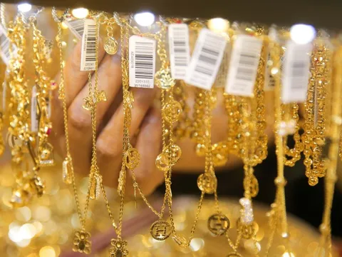 Giá vàng hôm nay 9-2: Vàng, bạc đều tăng vọt