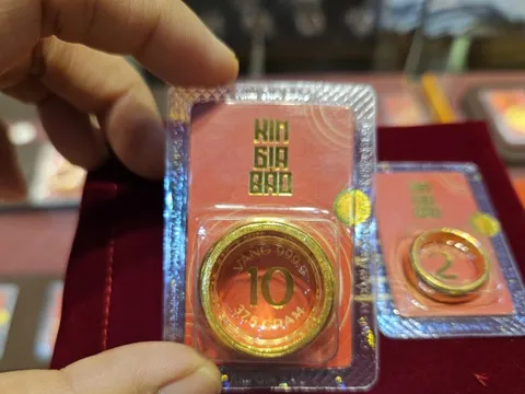 Sáng 10-2, giá vàng miếng SJC vẫn cao hơn giá vàng thế giới 22 triệu đồng/lượng