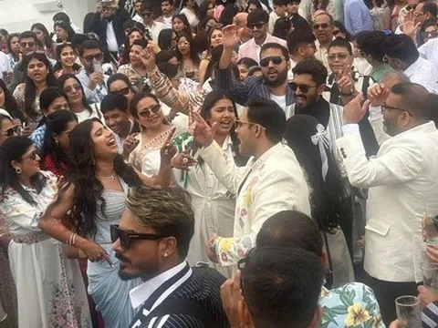 Tỉ phú Ấn Độ tổ chức lễ cưới kéo dài trong 5 ngày tại Quảng Ninh