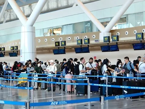 Siết trách nhiệm hãng bay để hạn chế chậm, trễ chuyến