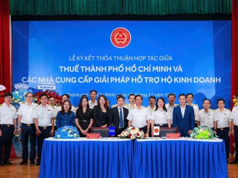 Giảm lãi vay, tích hợp hóa đơn điện tử: ACB đồng hành hộ kinh doanh trong cao điểm chuyển đổi thuế