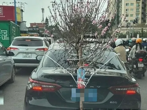 Hành vi quen thuộc của hầu hết tài xế ô tô, xe máy ngày Tết có thể bị phạt tới hàng chục triệu đồng