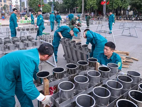 Toàn cảnh trận địa pháo hoa ở Hà Nội chào mừng năm mới Bính Ngọ 2026