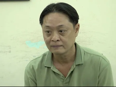 Khám xét nơi ở, bắt Nguyễn Minh Thạch, tịch thu 300 triệu đồng