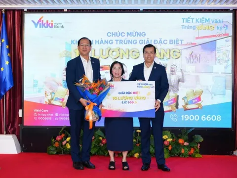 Vikki Bank trao giải 1 ký vàng và 10 giải thưởng giá trị