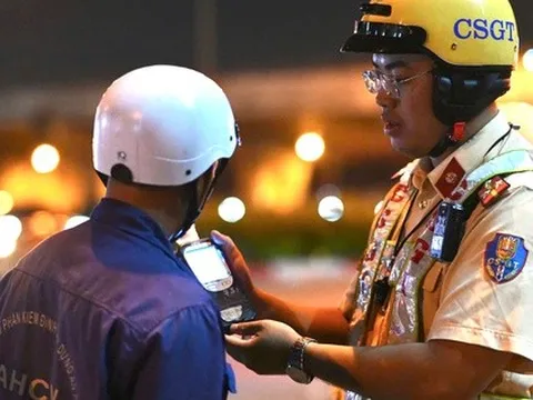 Khung giờ nào người dân TPHCM vi phạm nồng độ cồn nhiều nhất?