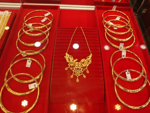 Tối 20-2, giá vàng, bạc cùng tăng mạnh