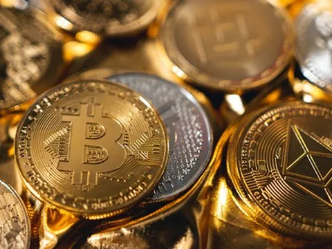 Loạt ông lớn 'rót' nghìn tỷ vào sàn giao dịch tài sản mã hóa, riêng một cái tên rút lui