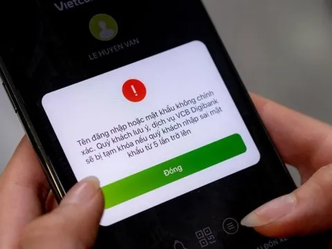 Tài khoản ngân hàng đột ngột bị khóa: Chiêu trò thao túng tâm lý để vét sạch tiền mà ai cũng nên biết