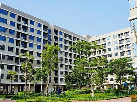 Hộ gia đình, cá nhân bị thu hồi đất, nhà ở vì mục đích quốc phòng, an ninh được ưu tiên mua nhà ở xã hội