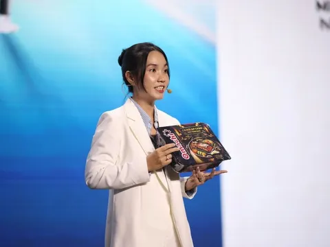 Từ thực tập sinh, nay là phó TGĐ tại công ty vốn hoá gần 9 tỷ USD