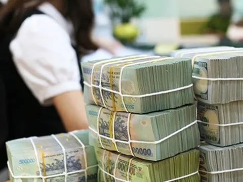 Bao nhiêu người dân Việt Nam có tiết kiệm gửi tại ngân hàng?