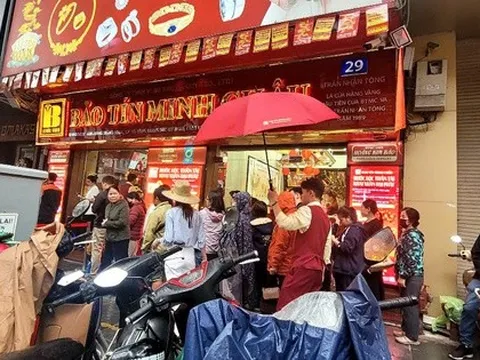 Vàng, bạc "cháy" hàng
